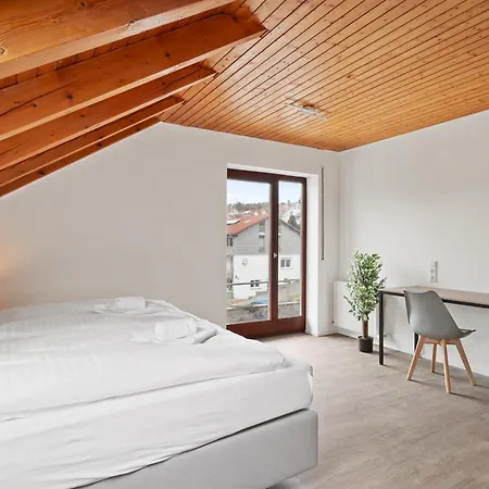 7 Zimmer-Wlan-Parkplatz-Kueche-Balkon-8 Personen Rudersberg