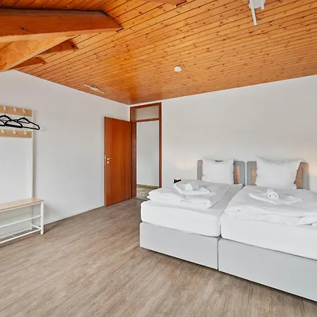 7 Zimmer-Wlan-Parkplatz-Kueche-Balkon-8 Personen * Rudersberg