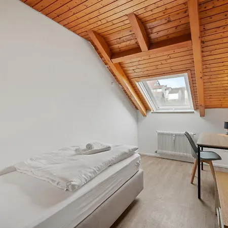 7 Zimmer-Wlan-Parkplatz-Kueche-Balkon-8 Personen Rudersberg