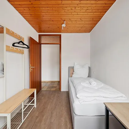 7 Zimmer-Wlan-Parkplatz-Kueche-Balkon-8 Personen Rudersberg