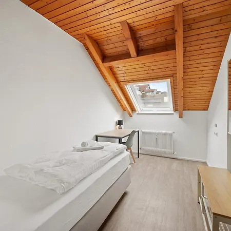 アパート 7 Zimmer-Wlan-Parkplatz-Kueche-Balkon-8 Personen *