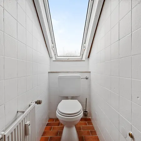 7 Zimmer-Wlan-Parkplatz-Kueche-Balkon-8 Personen